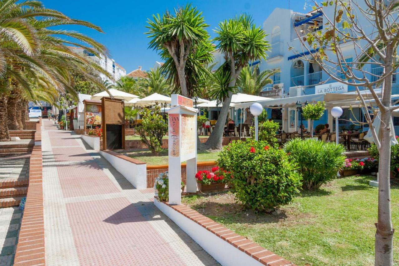 Cool&white Torrecilla Playa Canovas Nerja